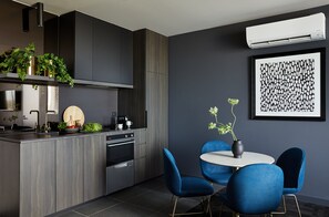 Fridge, microwave, stovetop, dishwasher - Punthill Caroline Springs (Caroline Springs)