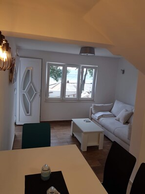 تلفزيون ذكي