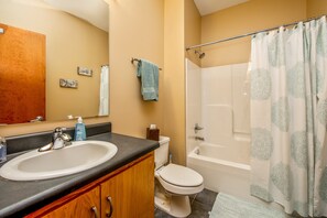 Bathroom - Franklin Studio 207 (Fayetteville)