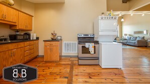 Private kitchen - Franklin Studio 201 (Fayetteville)