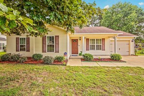 Exterior - The Strickland Stopover (Fayetteville)