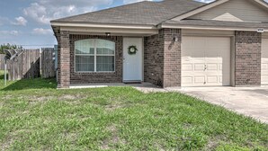 Exterior - The Lauren Layover (Killeen)