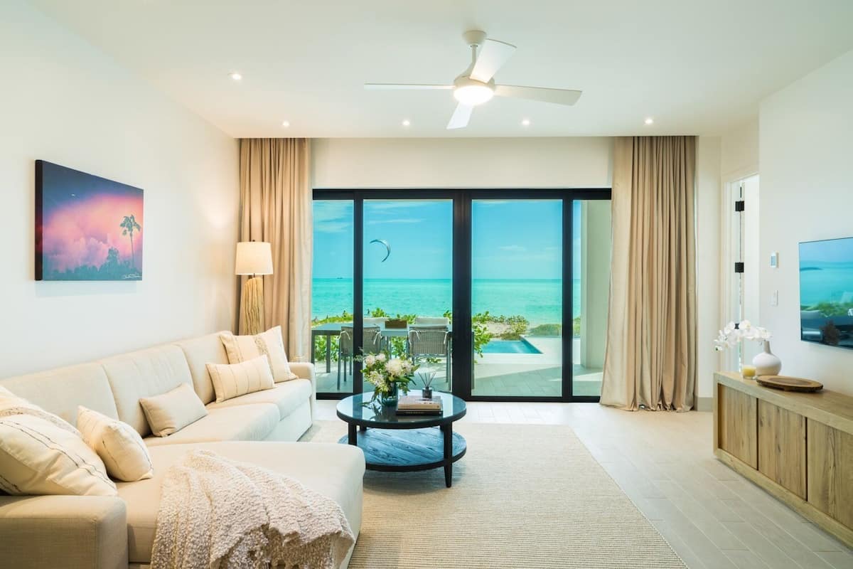 Suite, 3 Bedrooms, Oceanfront | 3 bedrooms, minibar, in-room safe, blackout curtains