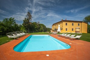 Seasonal outdoor pool - Villa Montelopio (Peccioli)