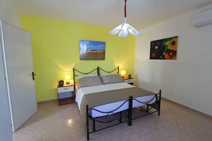 2 camere, ferro/asse da stiro