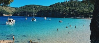 Magnificent villa between sea and forest with private pool and free wifi.