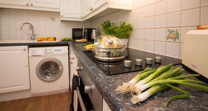 Southampton House - 2 Bedroom Accomodation