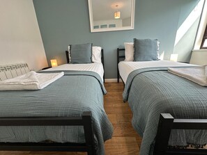 1 camera, ferro/asse da stiro, Wi-Fi gratuito