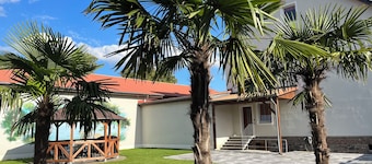 250sqm vacation home near Berlin for 13 people with property