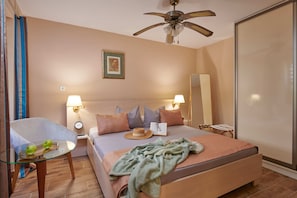Apartment (One-Bedroom Apartment with Terrace) | Interior