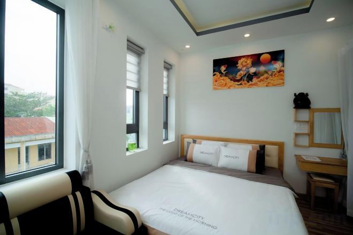 办公桌、隔音、熨斗/熨板、免费 WiFi