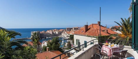 House (Duplex Three Bedroom Apartment) | Balcony