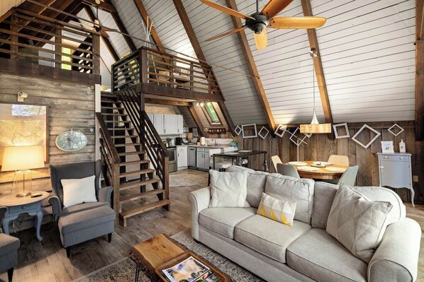 TV, fireplace, books, offices