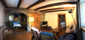 2 chambres, fer et planche Ă repasser, Wi-Fi, draps fournis