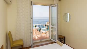 Apartment (1Bedroom Suite,Balcony, Sea view) | 2 bedrooms, free WiFi, bed sheets