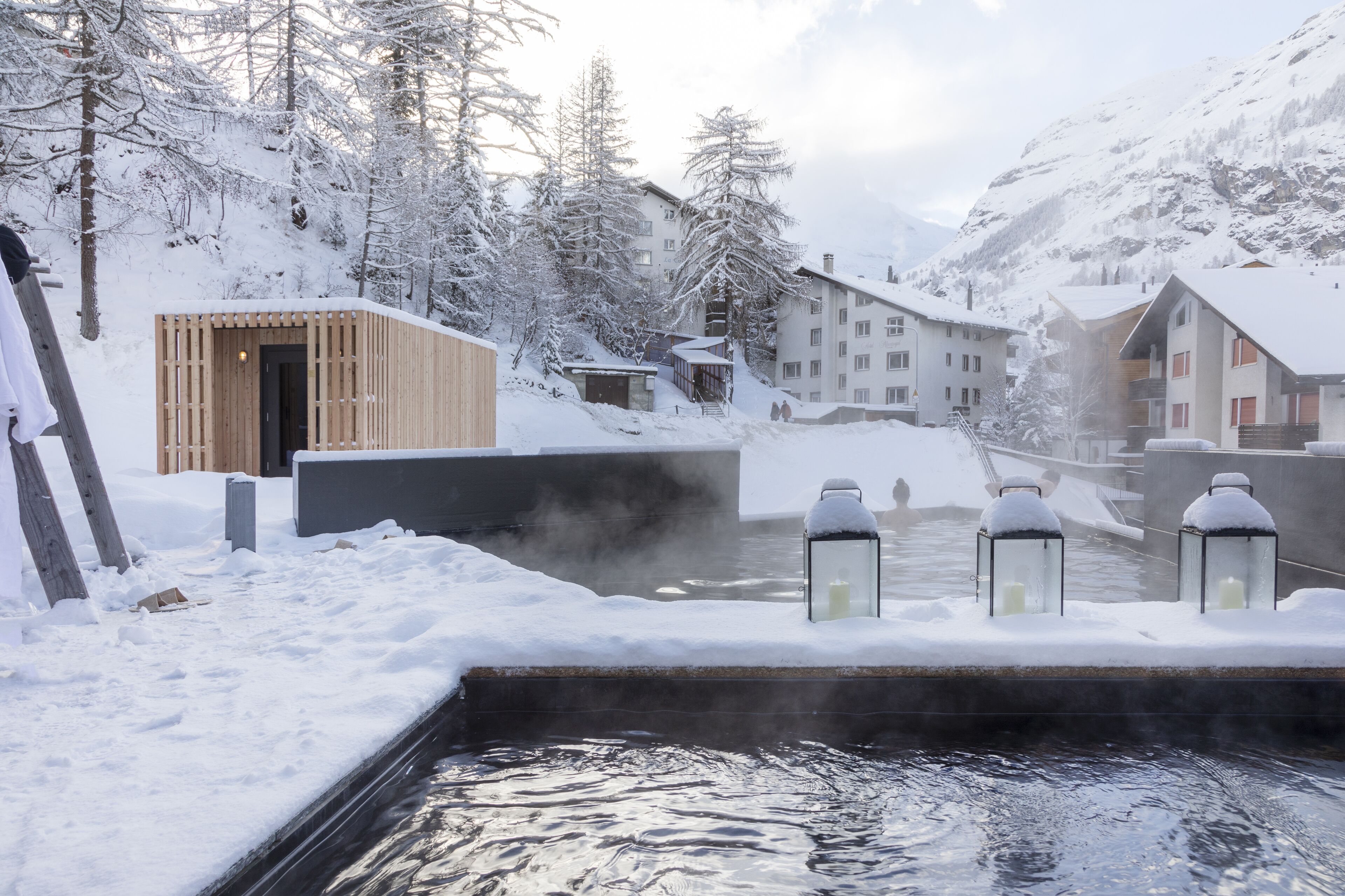 couples treatment room(s), sauna, steam room
