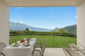 Family Apartment, Multiple Bedrooms, Mountainside (Bellevue Modern Apartment 6) | Outdoor dining - Residence Bellevue Modern Apartments (Tremosine)