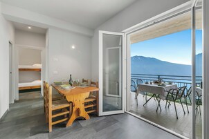 家庭公寓, 多间卧室, 山腰 (Bellevue Modern Apartment 10) | 客房景观