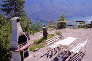 Grill-/Picknickplatz