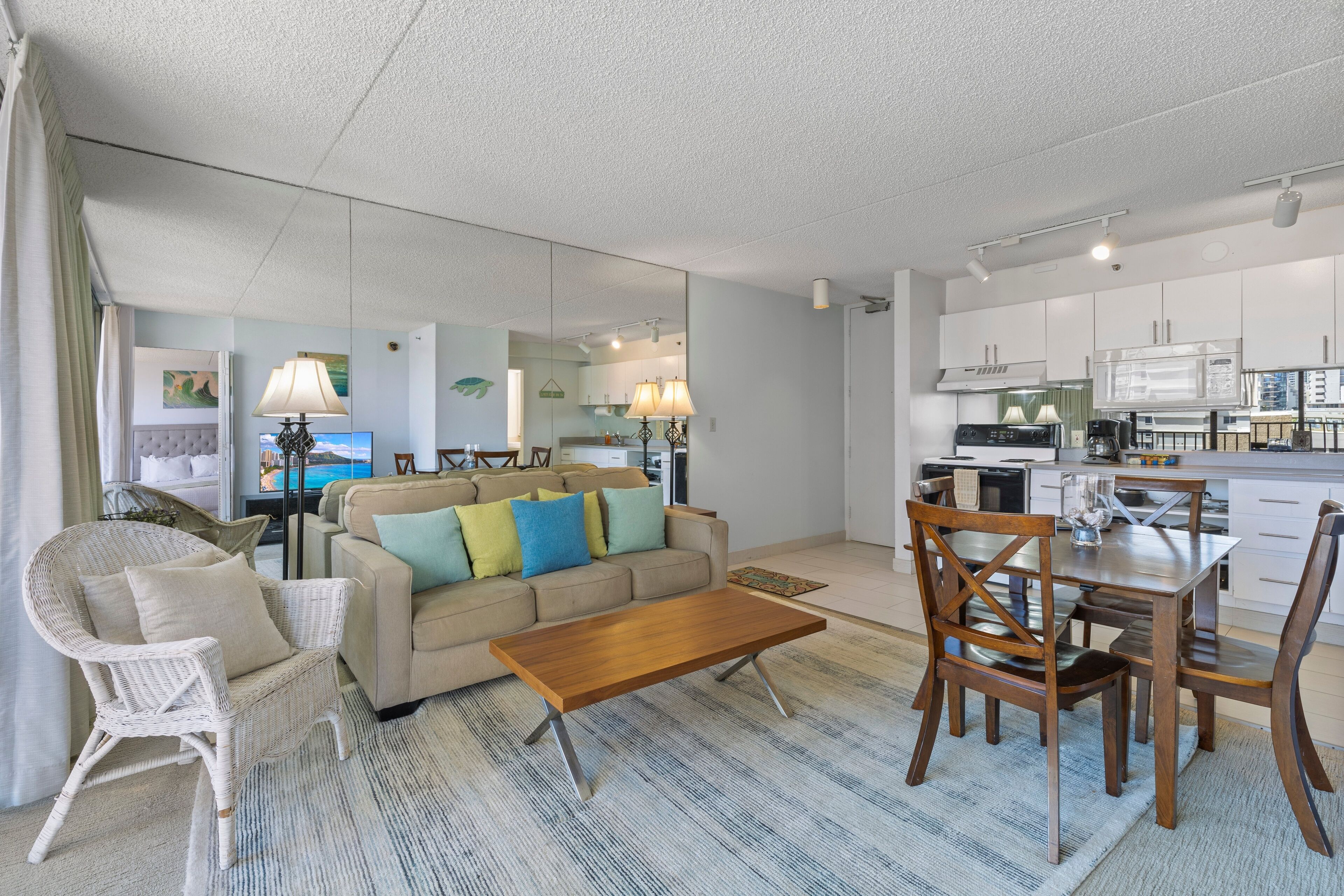 Condo, 1 Bedroom | Living area