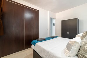 1 bedroom, iron/ironing board, free WiFi, bed sheets