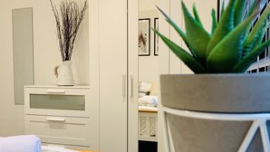 Casa urbano | 3 quartos, Wi-Fi de cortesia, roupa de cama