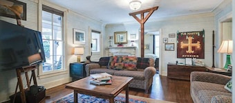 The Brigadoon Breathtaking Cottage in Leipers Fork