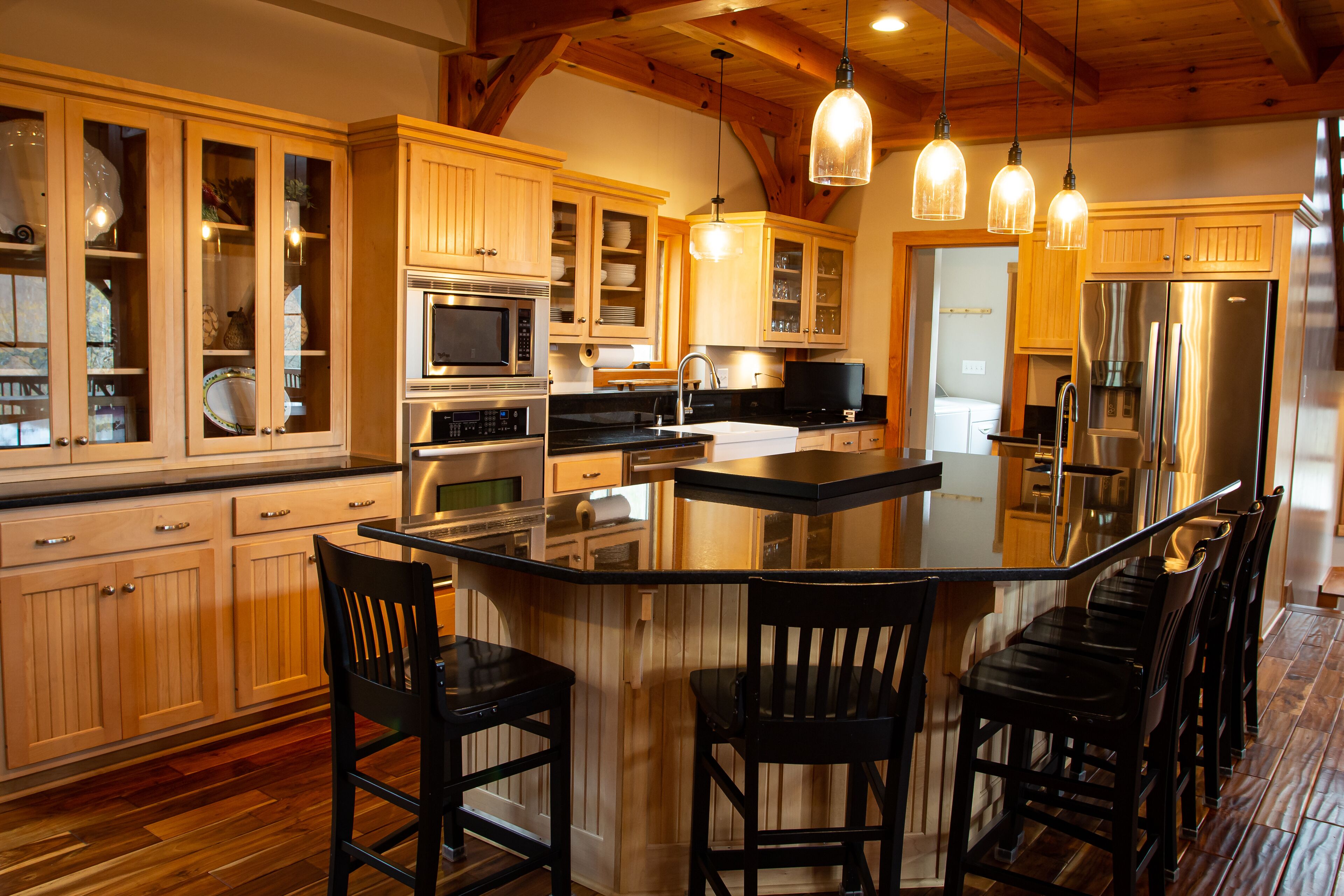 冰箱、微波炉、烤箱、炉灶