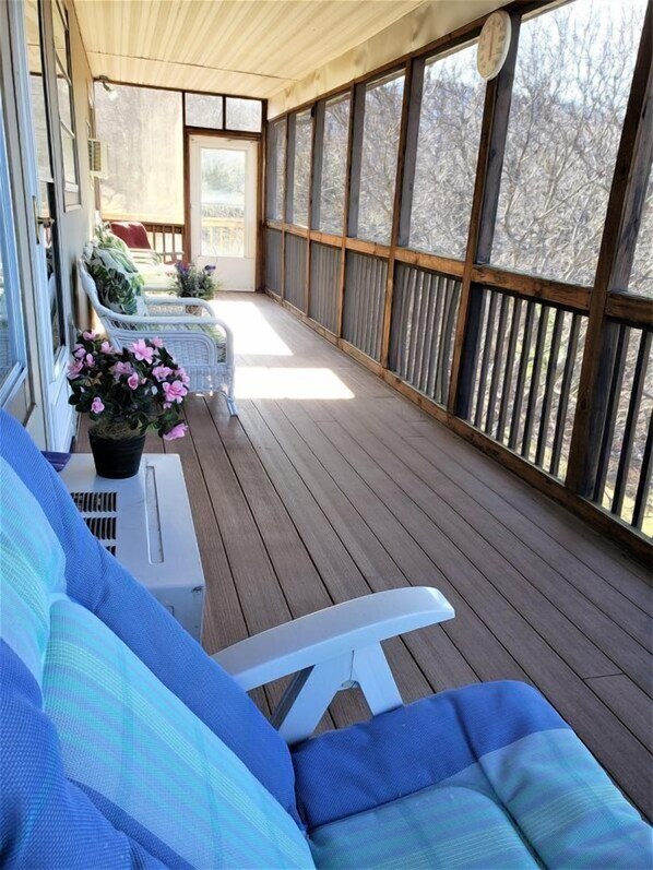 House (Mountain Top Retreat) | Balcony