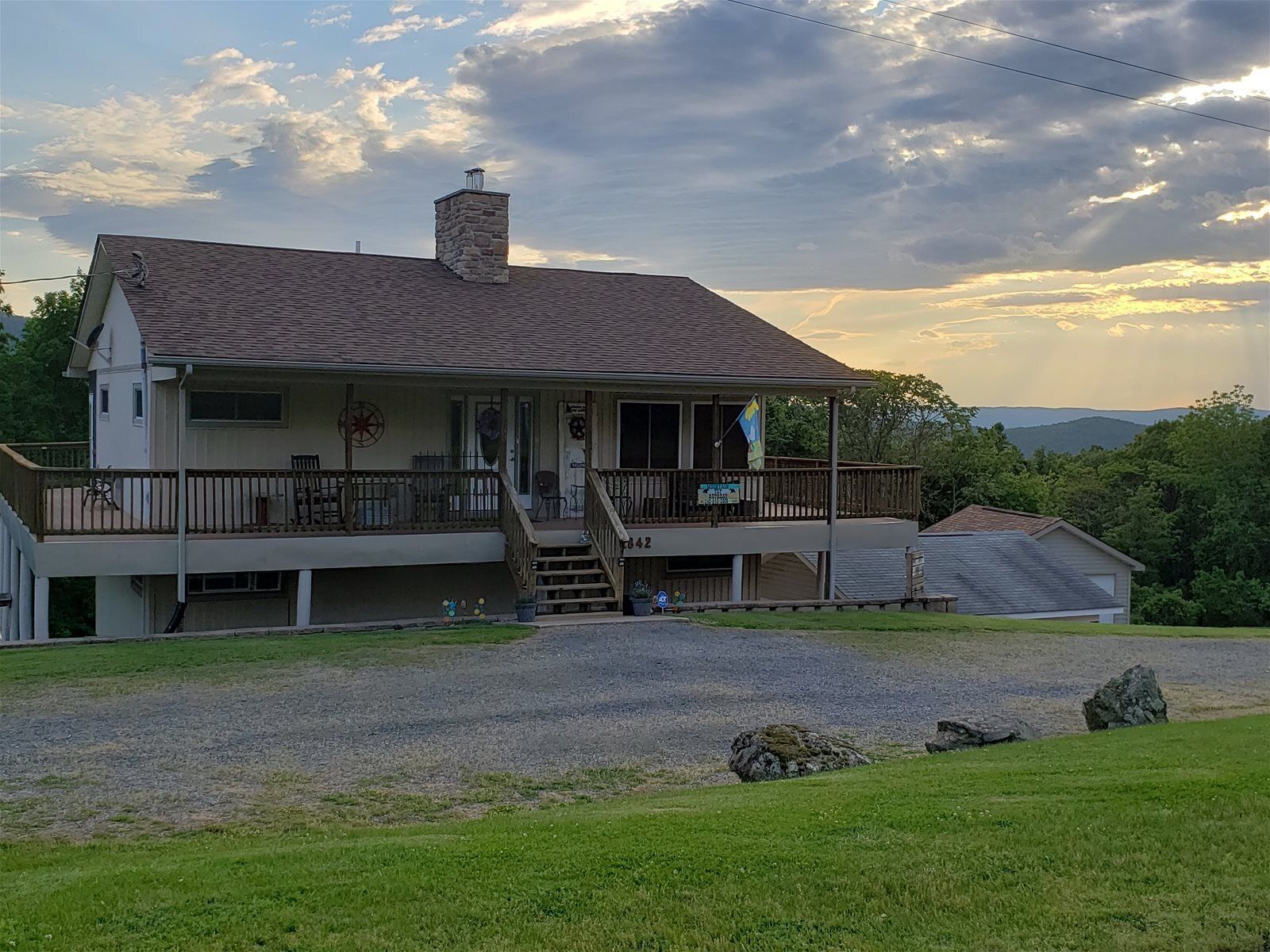 House (Mountain Top Retreat) | Exterior