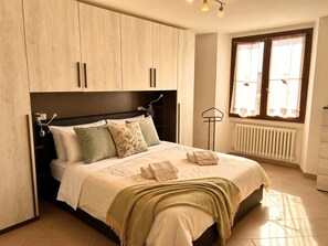 2 chambres, accès au Wi-Fi (inclus), literie fournie