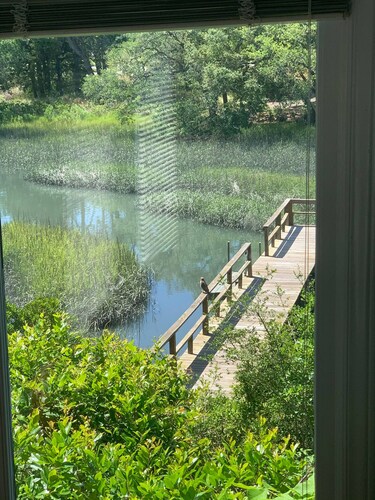 Waterfront house. Pier, kayak, fishing, privacy, nature. Near beaches, boating.