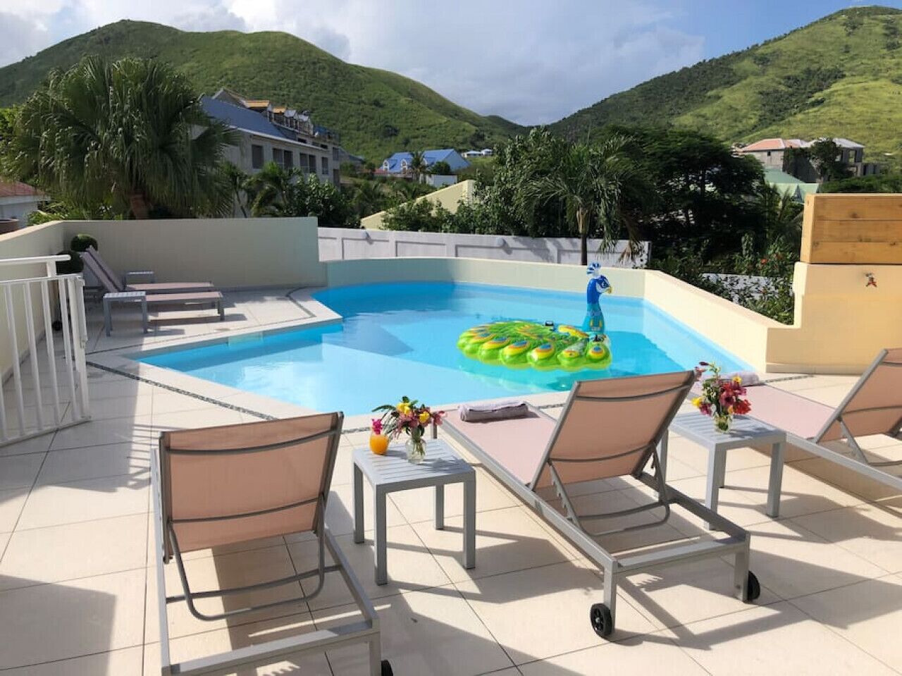 Beautiful suite S11, pool, 5' from the sea, next to paradise Pinel Island in Cul de Sac, Saint Martin