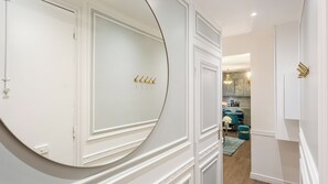 Interior - Merveil - Luxury Suite - Louvre - Marcel II (Paris)