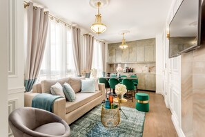 Smart TV - Merveil - Luxury Suite - Louvre - Marcel II (Paris)