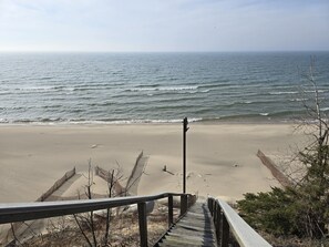 On the beach, sun-loungers - Sunset Evenings with Unbelievable View of Lake Michigan with a Private Beach (Holland)