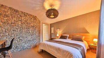 3 chambres, lit parapluie, Wi-Fi gratuit, draps fournis