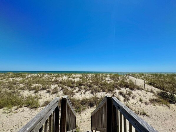 Beach nearby - A Pop's Place / 117 E Beach Drive (Oak Island)