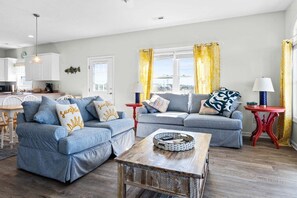 TV, books, stereo - Holidaze / 4330 E Beach Drive (Oak Island)