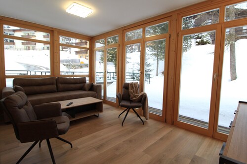 RMG ski-to-door family apartment Top 2