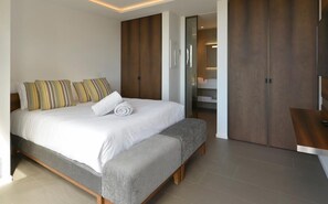5 bedrooms, iron/ironing board, free WiFi, bed sheets