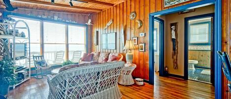 Téléviseur, lecteur de DVD