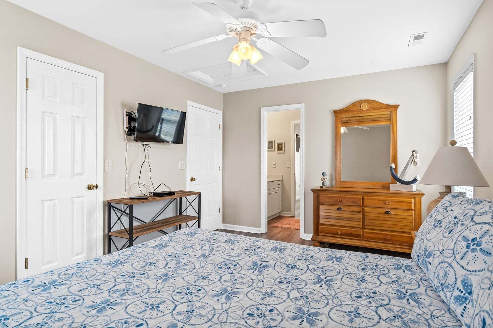 5 bedrooms, internet