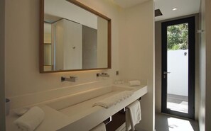 Shower, hair dryer, towels - Good Vibrations - Located in  Exquisite Saint Jean with Private Pool (Saint Barthélemy)