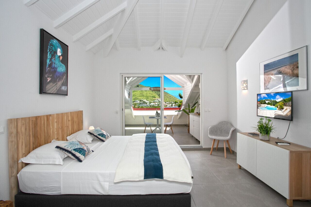 1 camera, Wi-Fi, lenzuola