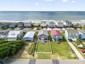 Exterior - Game on Fishes / 3312 W Beach Drive - Coastal Vacation Resorts (Oak Island)