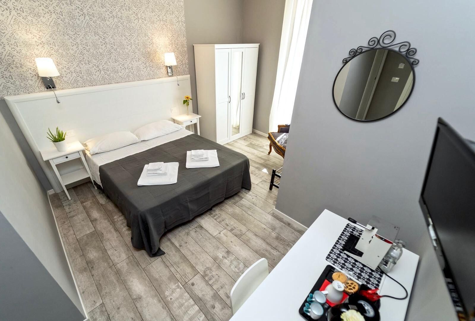 1 bedroom, iron/ironing board, travel cot, free WiFi