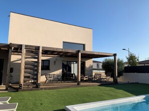 Piscine extérieure, piscine chauffée