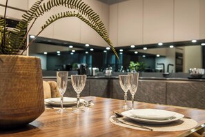 تناول الطعام