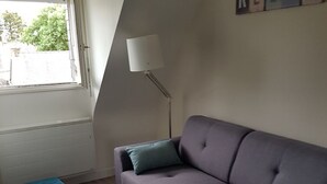 Living area - Apartment 20 minutes from the beaches (BRECH)